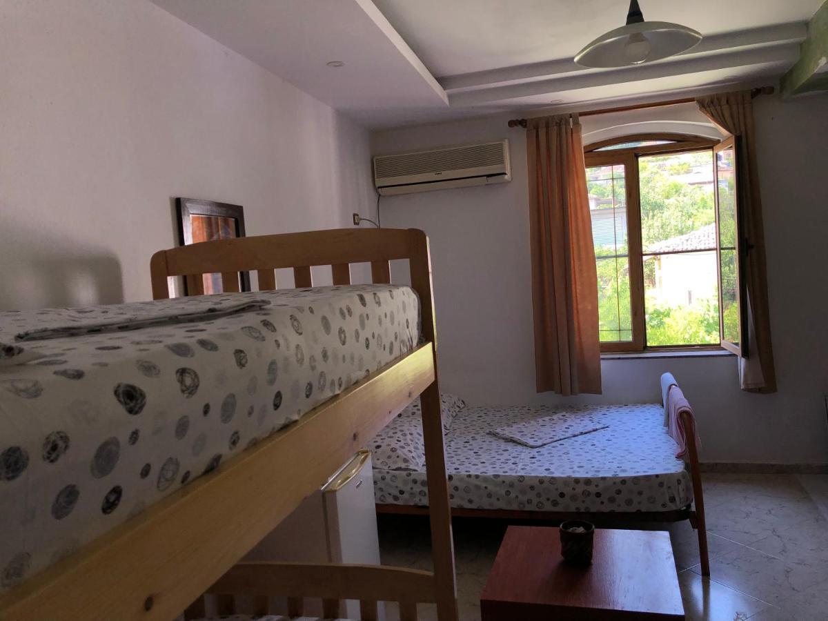 Hotel Shkodra Lake Shiroka ภายนอก รูปภาพ