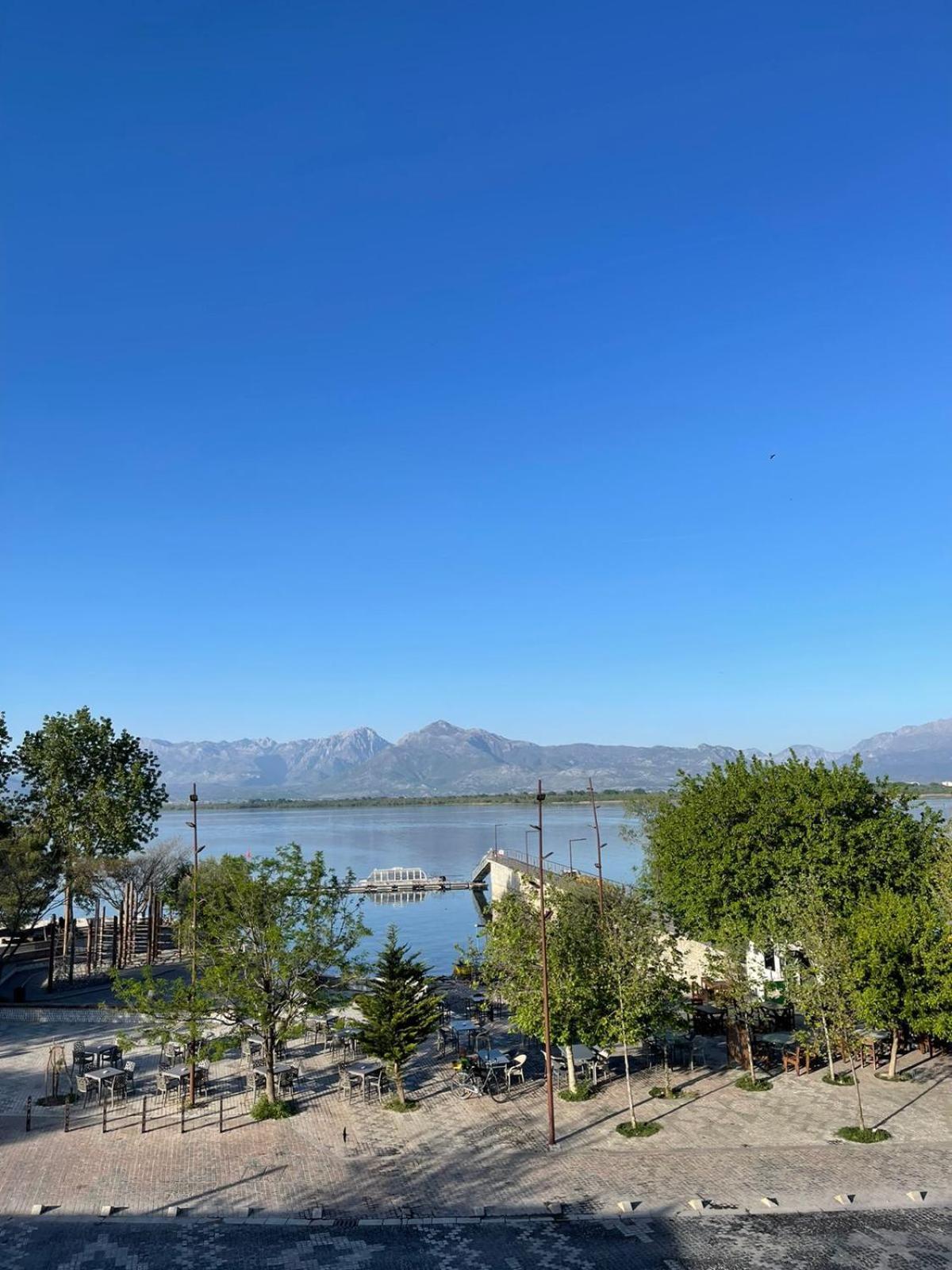 Hotel Shkodra Lake Shiroka ภายนอก รูปภาพ
