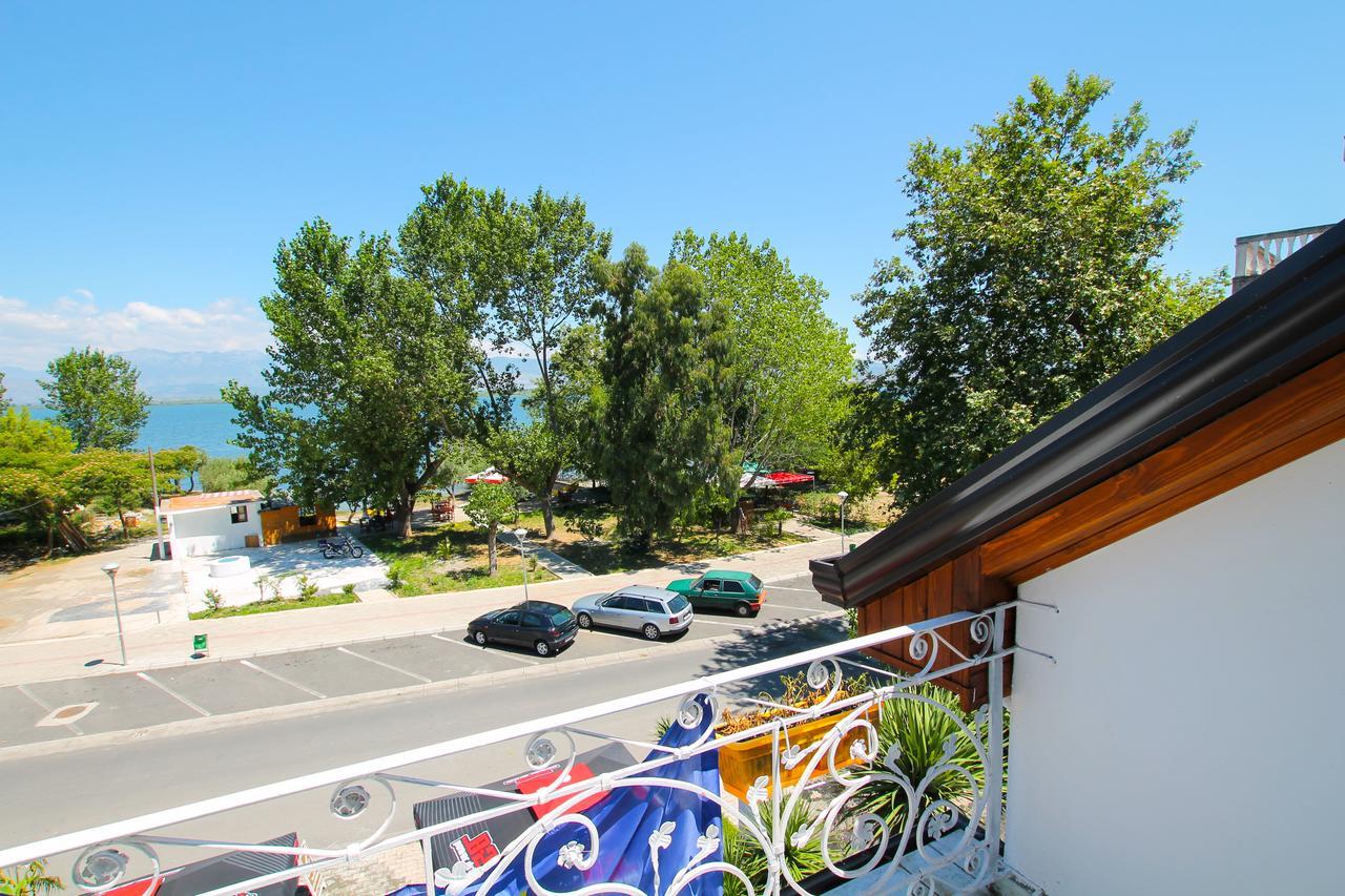 Hotel Shkodra Lake Shiroka ภายนอก รูปภาพ