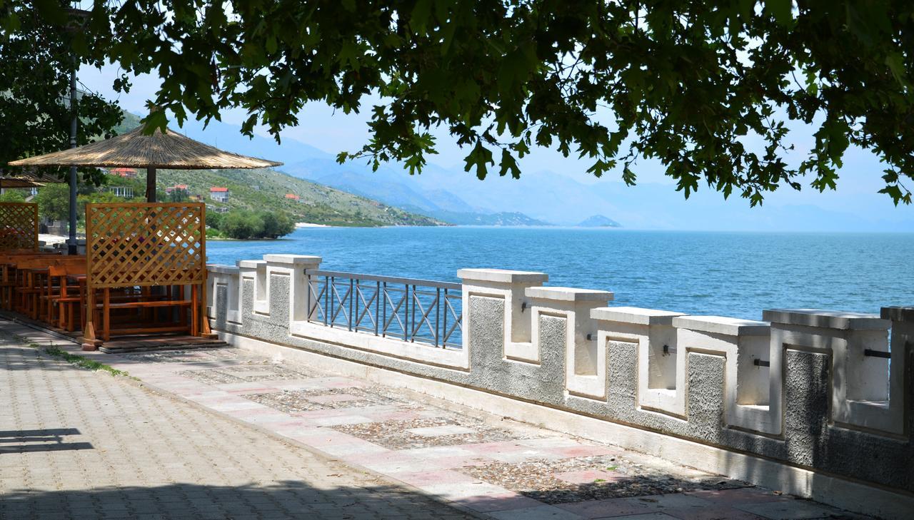 Hotel Shkodra Lake Shiroka ภายนอก รูปภาพ